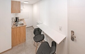 Réfrigérateur, plaque de cuisson