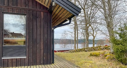Gorgeous home in Smålandsstenar
