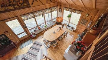 تناول الطعام