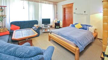 1 bedroom, free WiFi, bed sheets