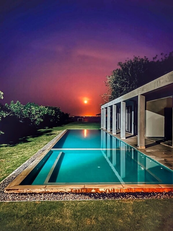 Outdoor pool - Villa Lagoonscape (Negombo)