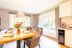 Imagen sin descripción, 2 de 35, botón