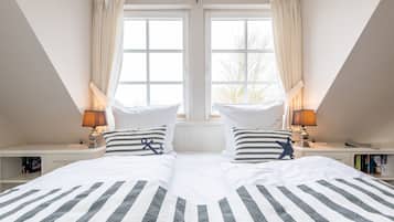 2 Schlafzimmer, Schreibtisch, Bügeleisen/Bügelbrett, WLAN