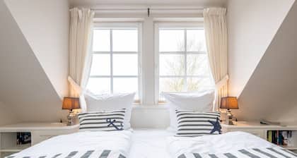 Haus Kliffhues Whg. 4 - Gemütlich. Ruhig. Garten