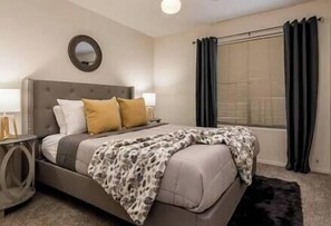 4 bedrooms, iron/ironing board, WiFi