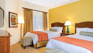 3 slaapkamers, een strijkplank/strijkijzer, wifi, beddengoed