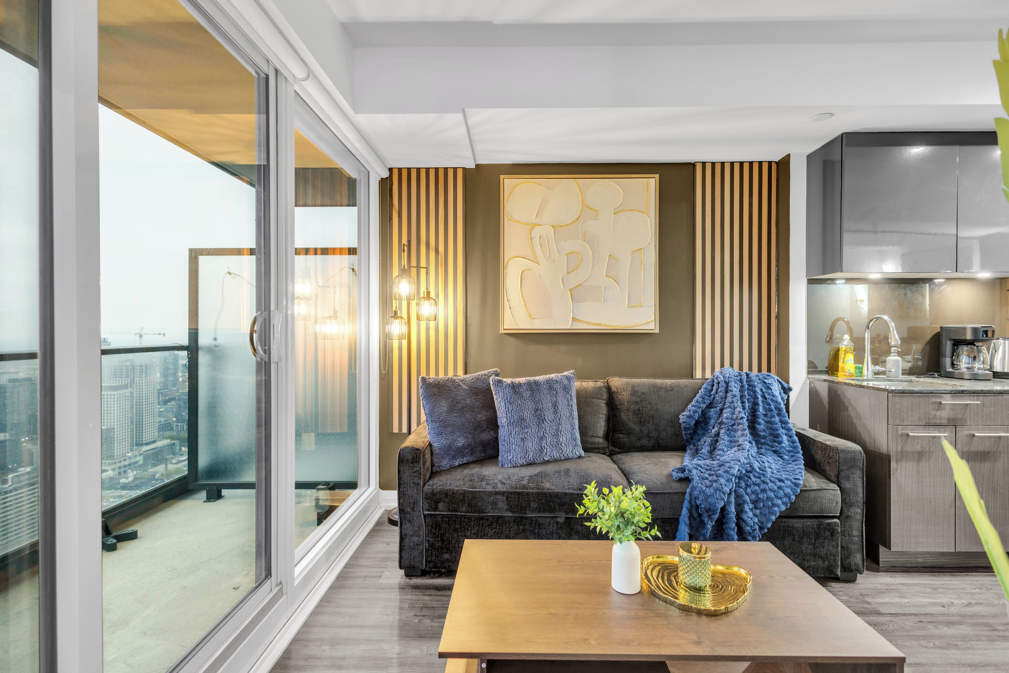 Suite Panoramique, 2 chambres, balcon, vue lac | Coin séjour