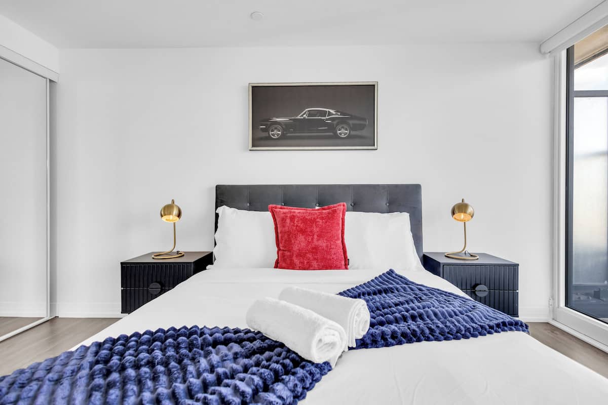 2 habitaciones, decoración personalizada y muebles diferentes