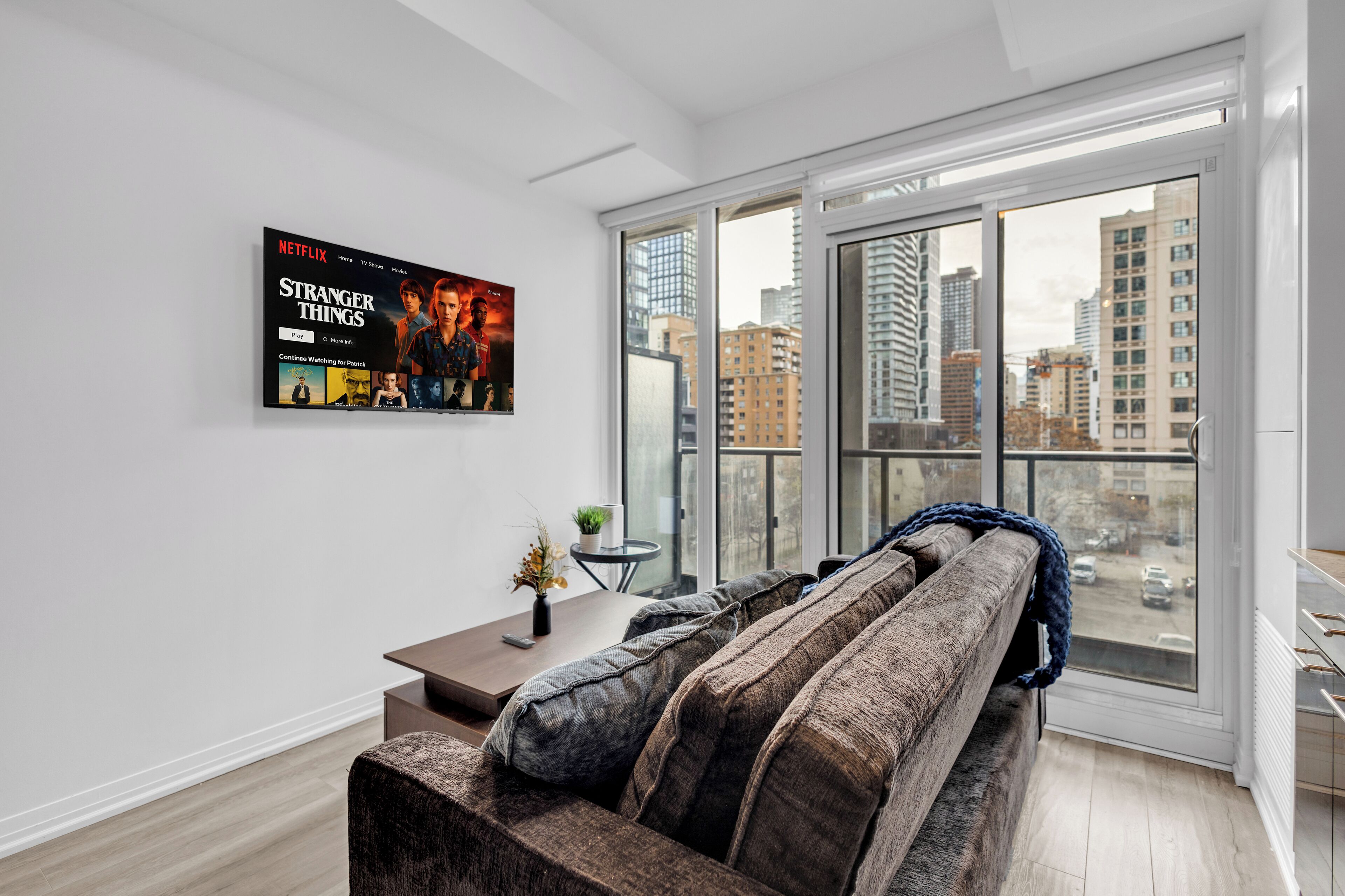 Suite Romantique, 1 chambre, balcon, vue ville | Coin séjour