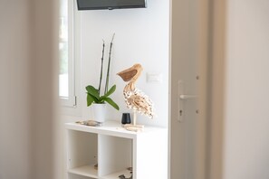 Interior - Apartment 'Irene's Studio' with Shared Pool, Wi-Fi and Air Conditioning (Mykonos)