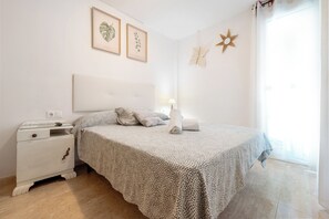 2 soverom, wi-fi (inkludert) og sengetøy