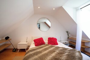 1 bedroom, free WiFi, bed sheets