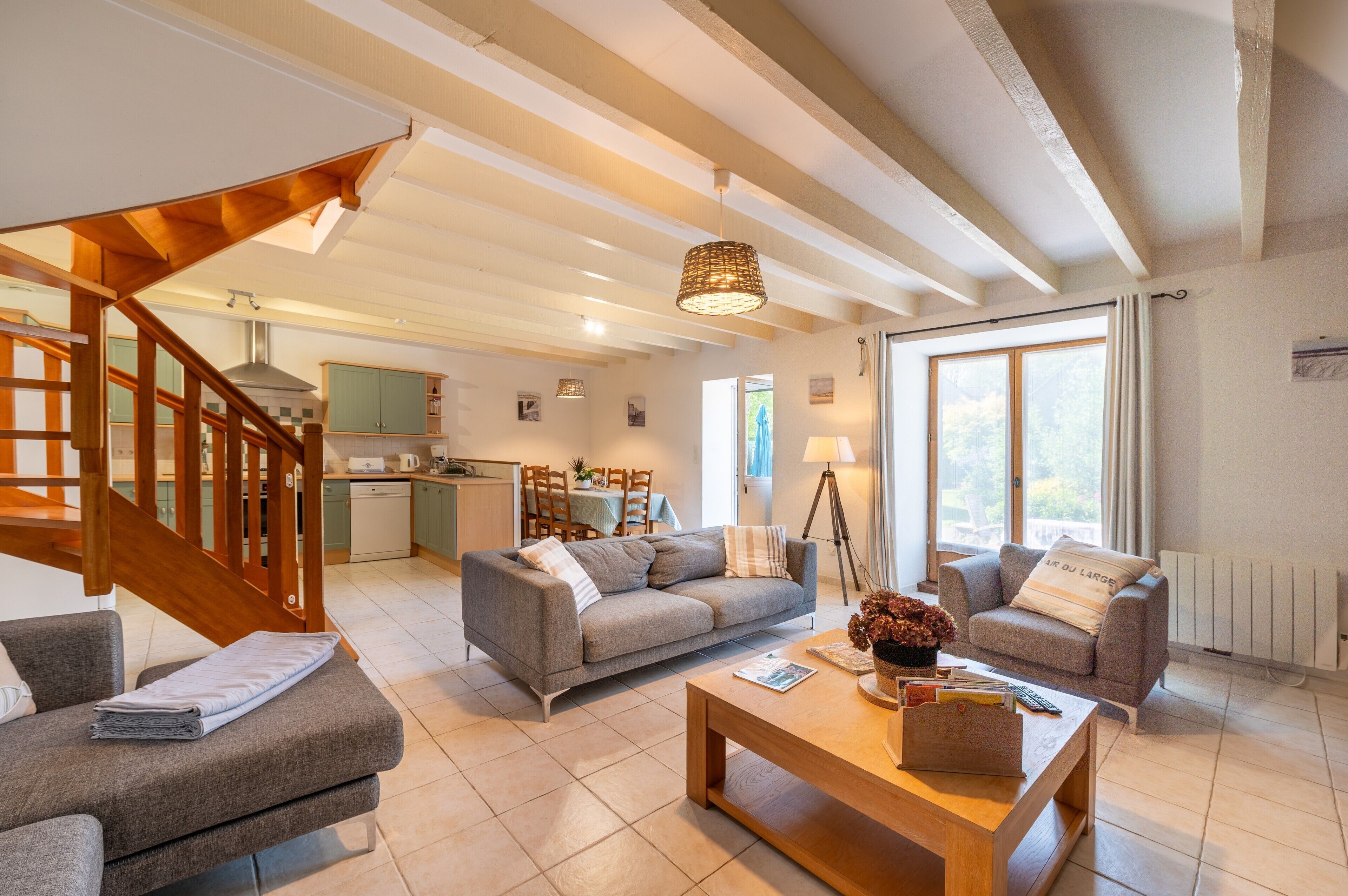 TV, DVD player, ping pong