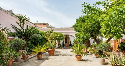 Ferienhaus 'La Campidanese' mit gemeinsamer Terrasse, WLAN und Klimaanlage