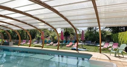 Maison 'Domaine De Lestroué - Île De Groix' avec piscine partagée, terrasse privée et Wi-Fi