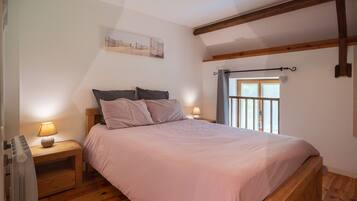 3 chambres, fer et planche Ă repasser, Wi-Fi gratuit, draps fournis