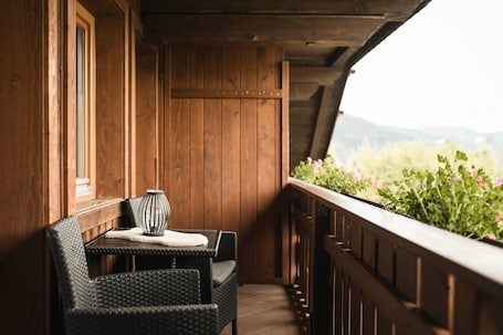 Property grounds. Apartment 'Panoramablick' with Mountain View, Shared Garden and Wi-Fi