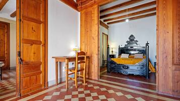 3 chambres, fer et planche Ă repasser, Wi-Fi gratuit, draps fournis