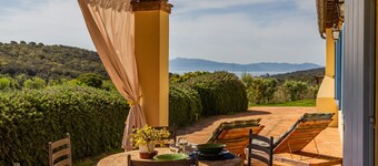 Apartment 'Casa Marino' with Sea View, Wi-Fi and Air Conditioning