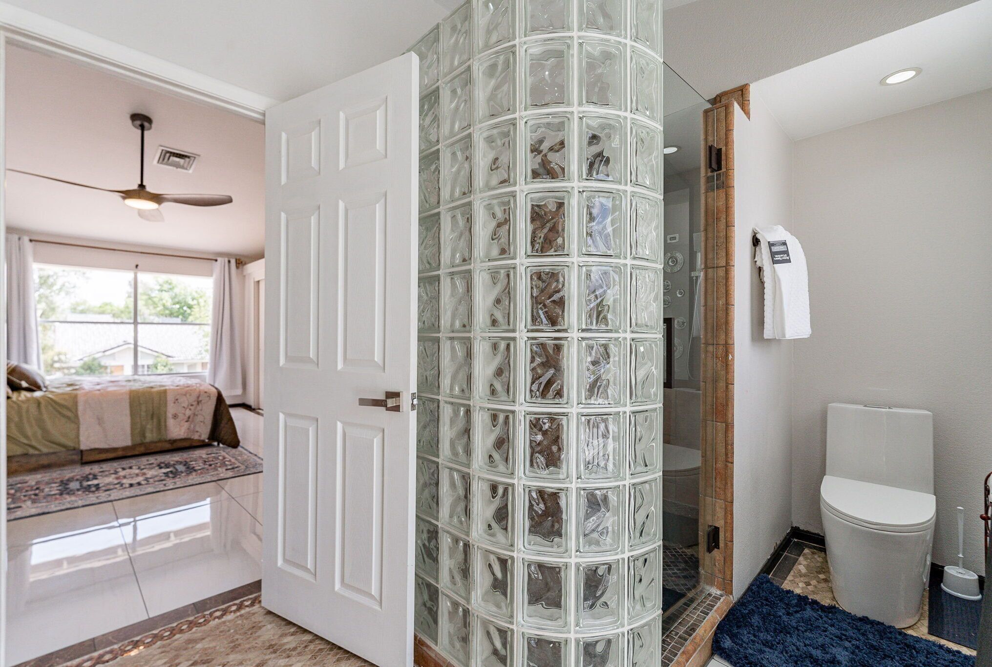 4 soveværelser, skrivebord, weekendseng, gratis Wi-Fi