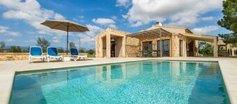 Holiday Home 'Sa Caseta Biniali' with Private Terrace, Pool and Air Conditioning