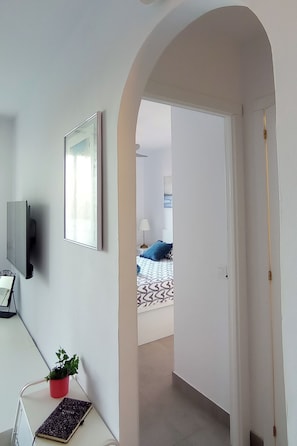 1 chambre, fer et planche Ă repasser, draps fournis