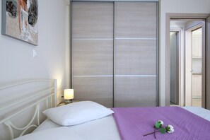 1 chambre, fer et planche Ă repasser, Wi-Fi gratuit, draps fournis