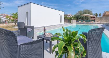 Villa 'Villetta Vanessa' mit Bergblick, WLAN und Klimaanlage