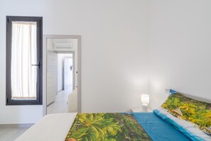 1 habitación, tabla de planchar con plancha, wifi gratis y ropa de cama 