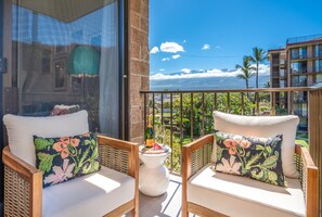 Luxury Apartment, Ocean View | Balcony - Oceanfront Kihei Paradise Vistas (Kihei)