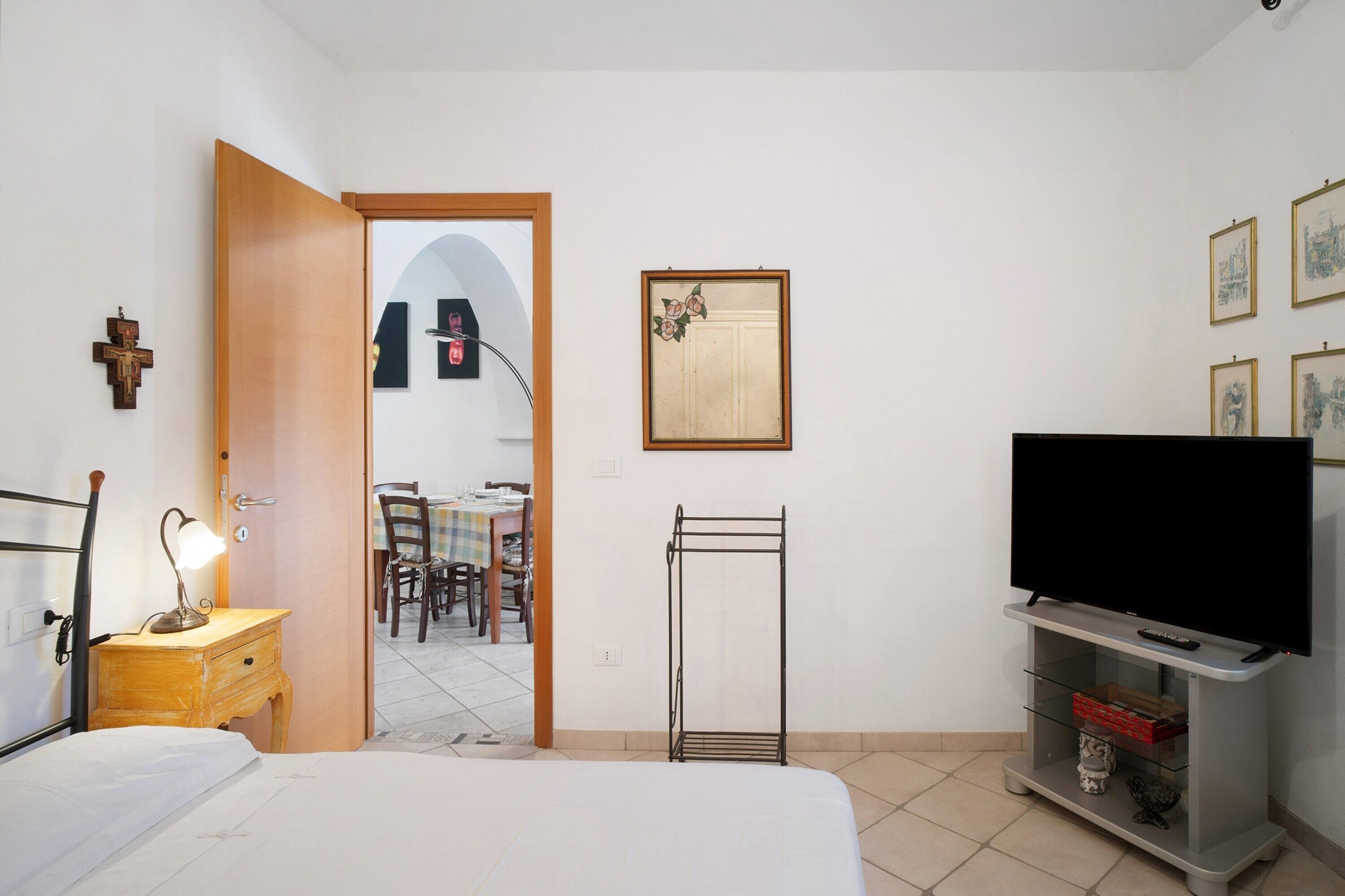 2 chambres, fer et planche à repasser, Wi-Fi gratuit, draps fournis