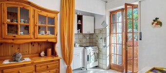 Apartment 'Casa Di Lo' with Private Terrace and Wi-Fi