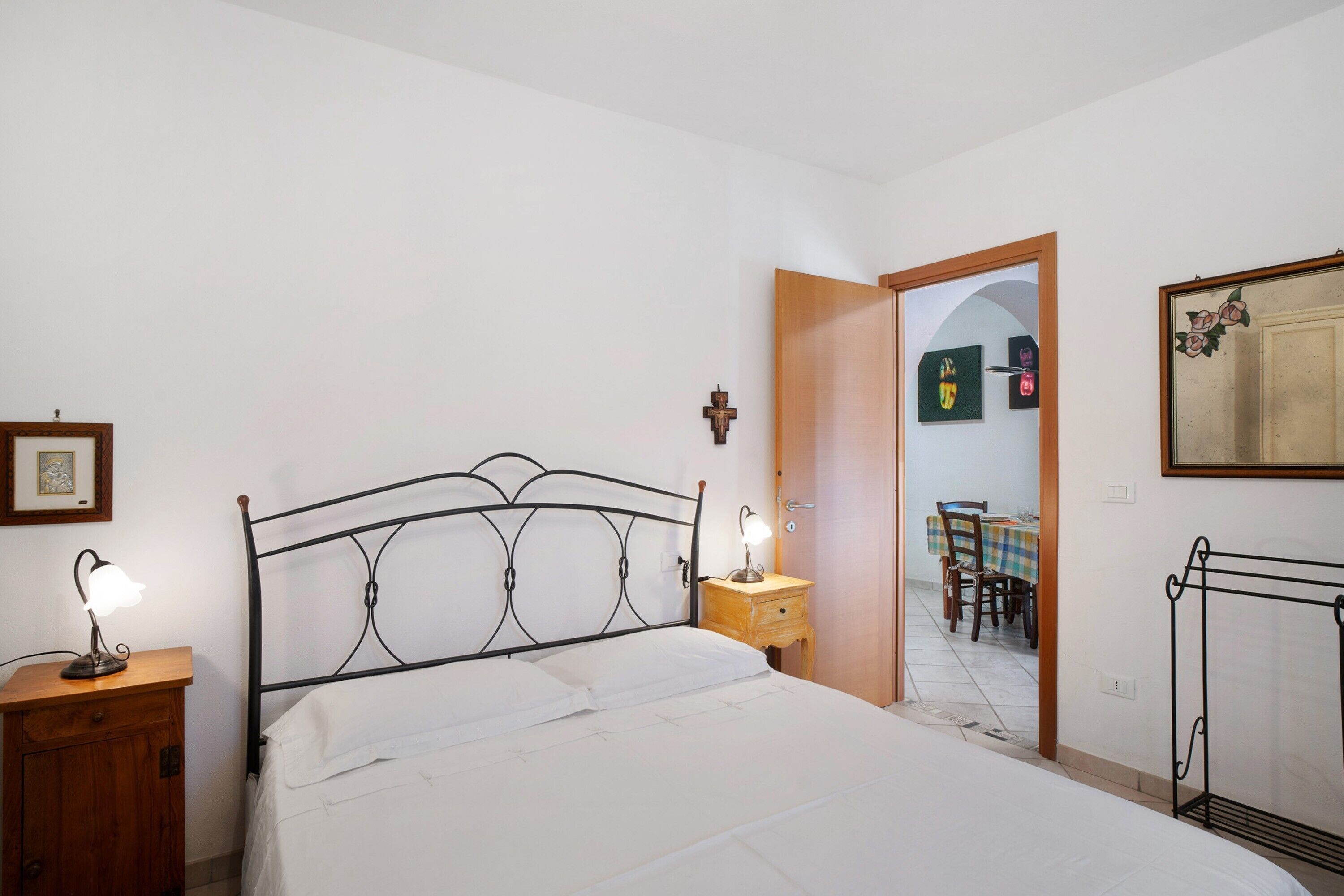 2 chambres, fer et planche à repasser, Wi-Fi gratuit, draps fournis