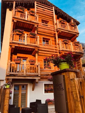 Exterior - Apartment 'Appartamento 1' with Balcony and Wi-Fi (Cogne)