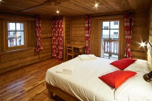 2 bedrooms, free WiFi, bed sheets, wheelchair access