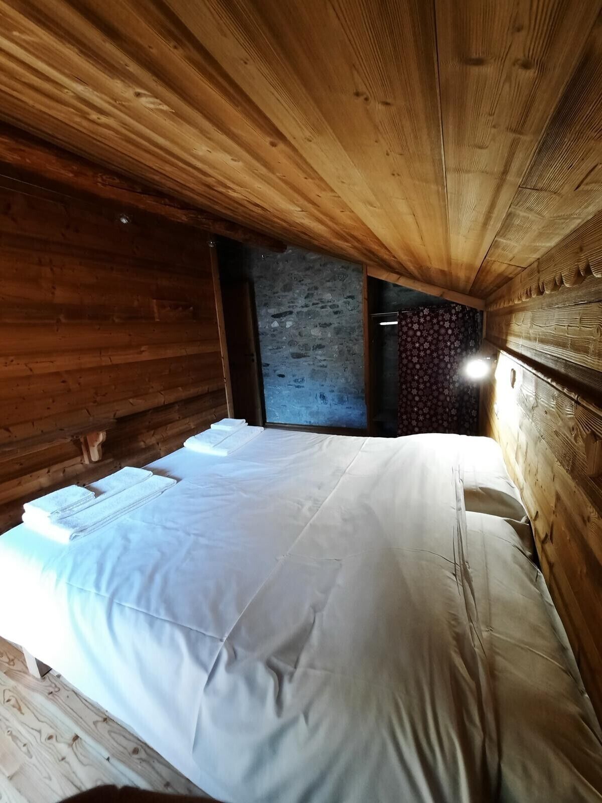 2 chambres, Wi-Fi gratuit, draps fournis