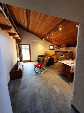 TV - Apartment 'Appartamento 3' with Balcony and Wi-Fi (Cogne)