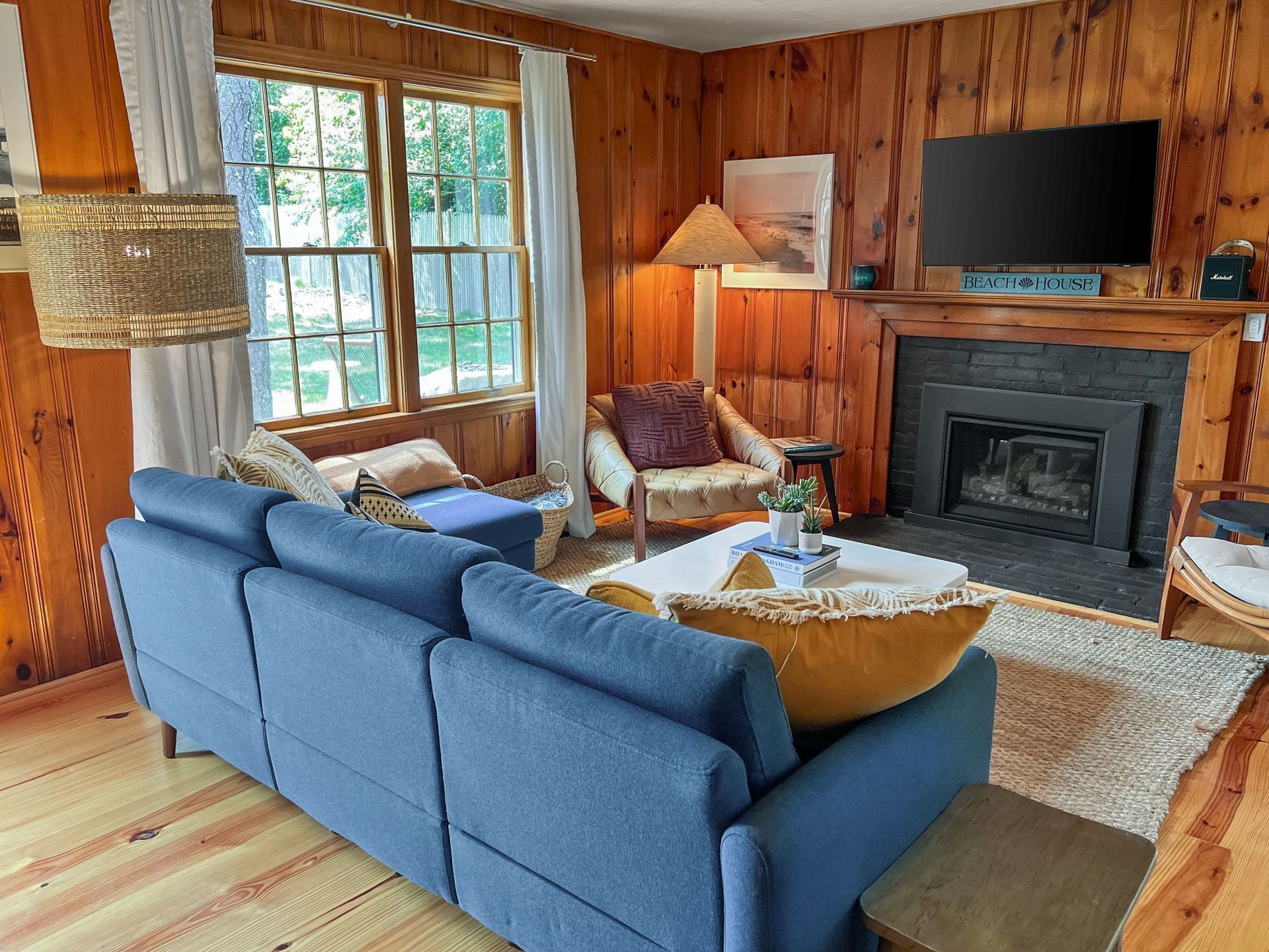 Comfortable furnishings and warm wood paneling welcomes you to this cozy cottage - 30 Manning Road Dennis Port Cape Cod - Sandy Toes