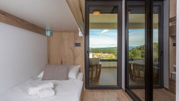 4 chambres, lit parapluie, Wi-Fi gratuit, draps fournis