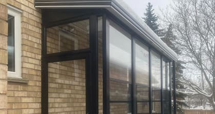Beautiful 2-bedroom Guest Home in Guelph