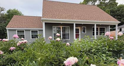 Pet-friendly Bucksport gem with hot tub! One hour to Acadia NP! Sleeps 8!