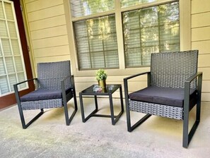 Property grounds - Near Braves Stadium Free Pkng
(Marietta)