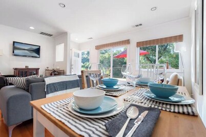 Canyon Oak House: Private & tranquil home among the trees