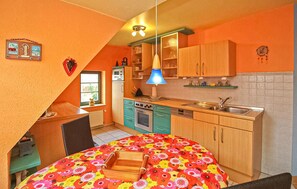 Refrigerador, horno, parrilla de estufa y lavavajillas 