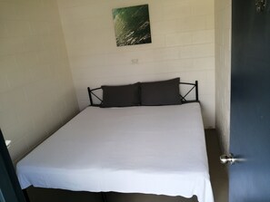 9 chambres, Wi-Fi, draps fournis