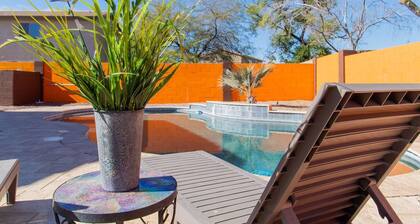 Colorful 3BR Home /Private, Patio +Pool+Hot Tub