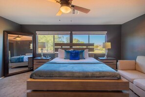 3 bedrooms, iron/ironing board, WiFi, bed sheets - Colorful 3BR Home /Private, Patio +Pool+Hot Tub (Casa Grande)
