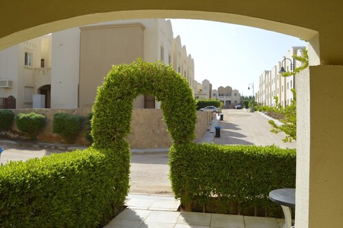 Nice 2-Bed Apartment