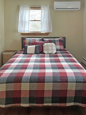 2 chambres, bureau, accès au Wi-Fi (inclus), literie fournie