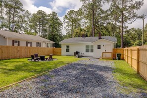 Property grounds - Mimosa Cottage - Near Downtown Thomasville (Thomasville)